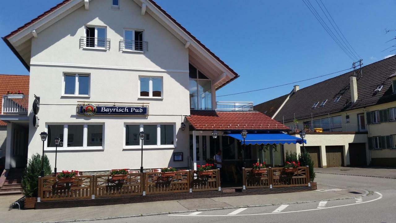 Apartments Zum Bayrisch Pub Вайсенхорн Экстерьер фото